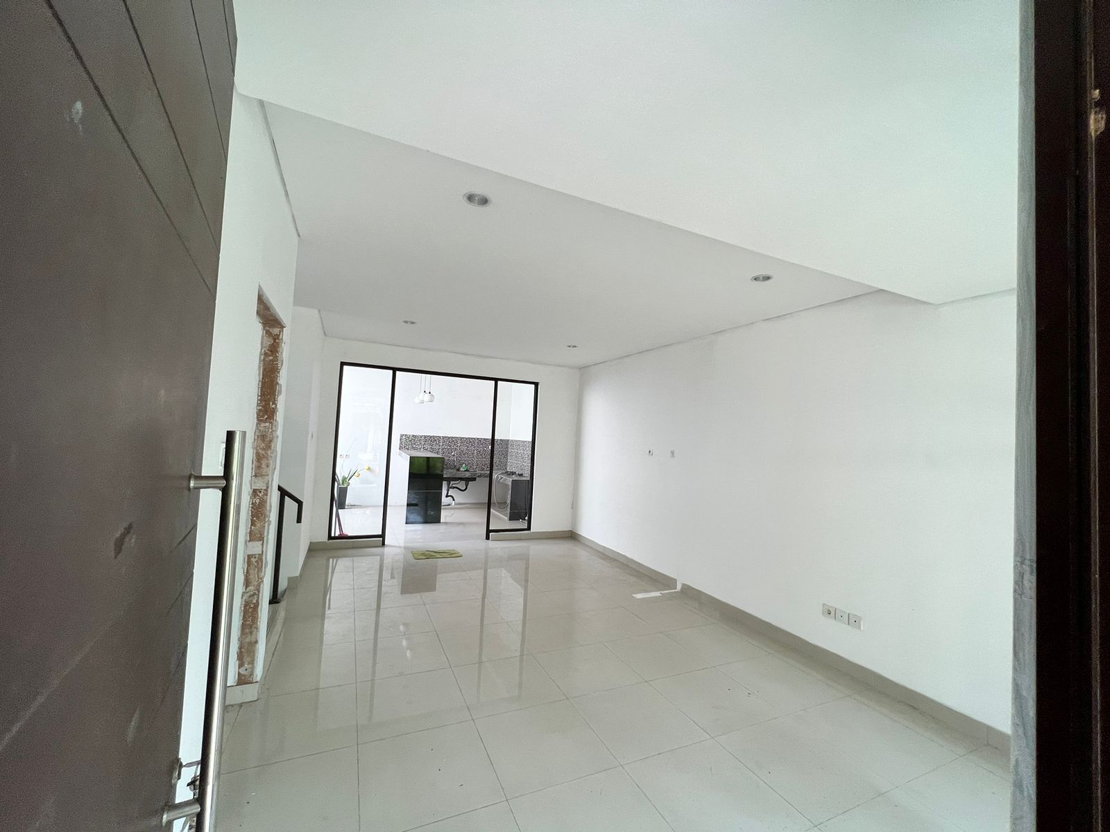 Rumah Dijual di Cluster Cosmo Lippo Cikarang